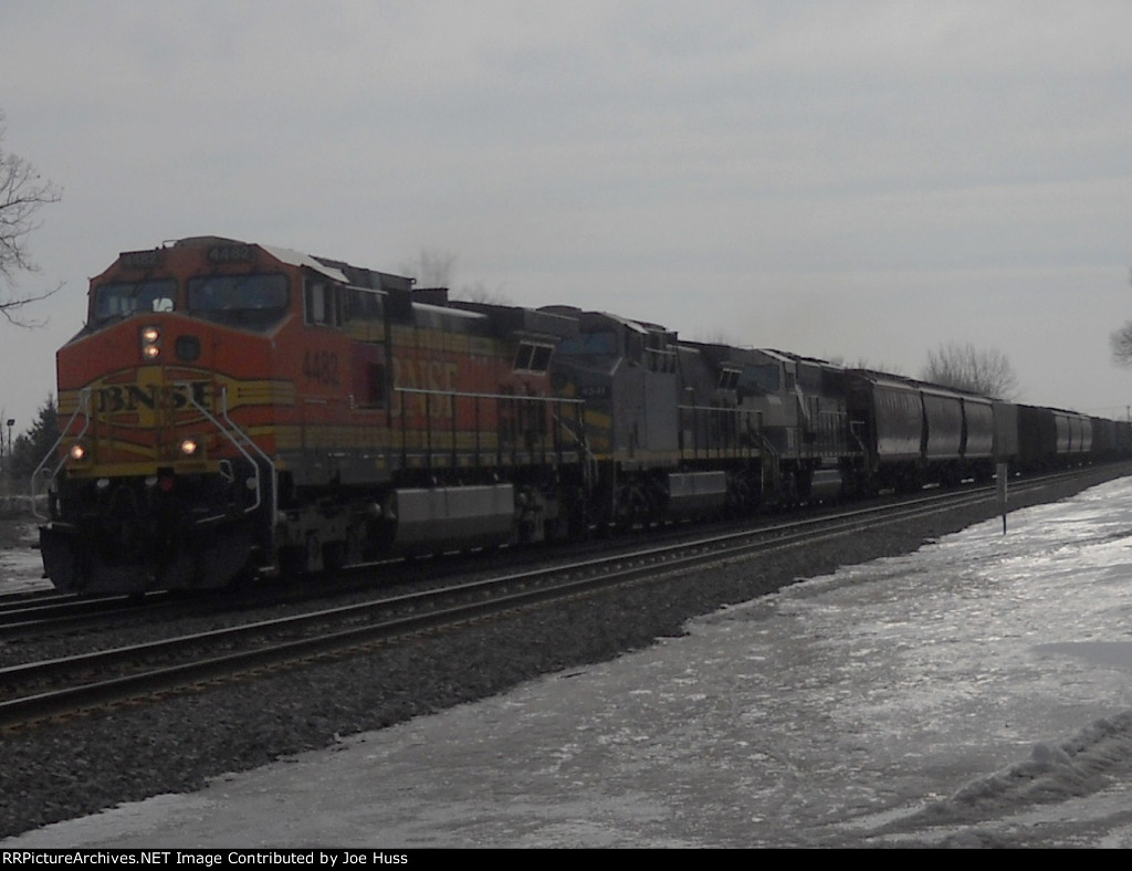 BNSF 4482 West